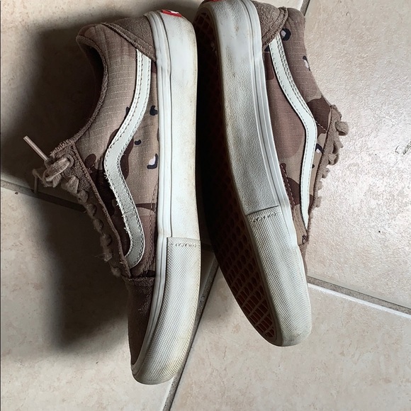 Vans - Picture 4 of 6